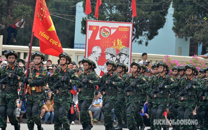 Sáng nay, tổ chức trọng thể Lễ diễu binh, diễu hành kỷ niệm 70 năm Chiến thắng Điện Biên Phủ