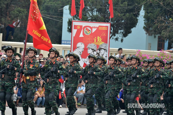 Sáng nay, tổ chức trọng thể Lễ diễu binh, diễu hành kỷ niệm 70 năm Chiến thắng Điện Biên Phủ- Ảnh 1. Sáng nay, tổ chức trọng thể Lễ diễu binh, diễu hành kỷ niệm 70 năm Chiến thắng Điện Biên Phủ- Ảnh 1.