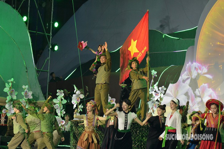 'Điện Biên Phủ - Mốc vàng lịch sử', vẽ lại bức tranh toàn cảnh về Chiến dịch Điện Biên Phủ- Ảnh 11. 'Điện Biên Phủ - Mốc vàng lịch sử', vẽ lại bức tranh toàn cảnh về Chiến dịch Điện Biên Phủ- Ảnh 11.