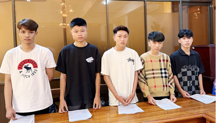 Thay đổi quyết định khởi tố từ cố ý gây thương tích sang tội giết người đối với 5 thanh niên ở An Giang- Ảnh 1. Thay đổi quyết định khởi tố từ cố ý gây thương tích sang tội giết người đối với 5 thanh niên ở An Giang- Ảnh 1.
