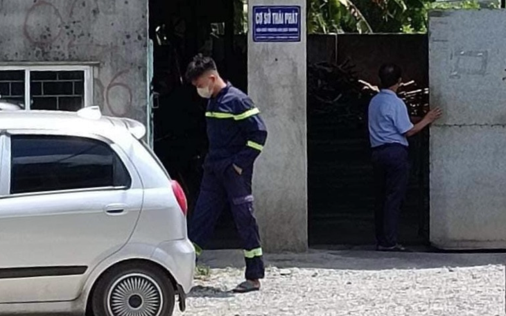 Một công nhân tử vong nghi trượt chân rơi vào cối xay giấy
