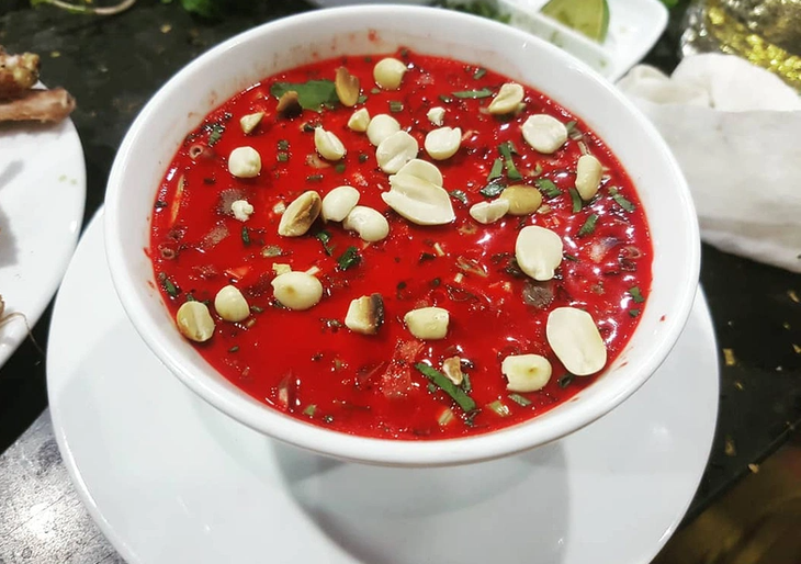 3 quan niệm sai lầm về tiết canh khiến người ăn phải 'trả giá' bằng tính mạng- Ảnh 1. 3 quan niệm sai lầm về tiết canh khiến người ăn phải 'trả giá' bằng tính mạng- Ảnh 1.