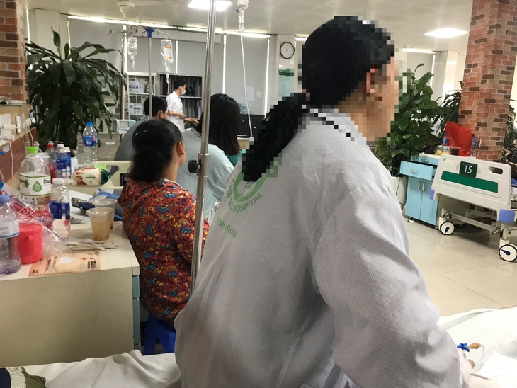 Ăn sâu ban miêu, 3 người ngộ độc nặng- Ảnh 2.