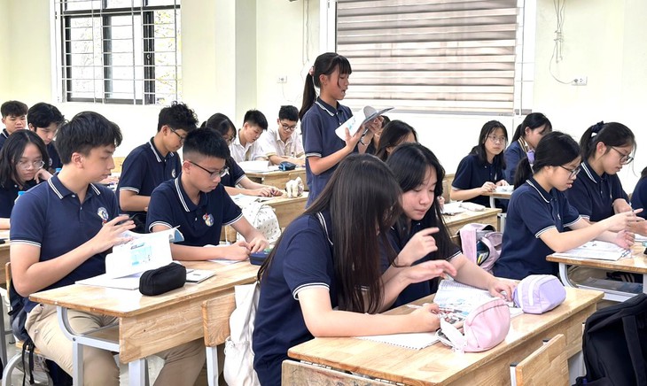 Hà Nội công bố điểm chuẩn thi lớp 10 THPT vào ngày nào?- Ảnh 1. Hà Nội công bố điểm chuẩn thi lớp 10 THPT vào ngày nào?- Ảnh 1.