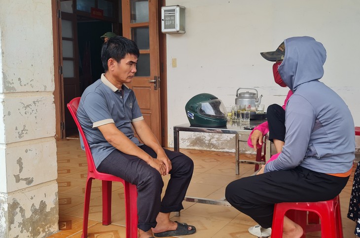 Đỏ mắt ngóng tin người thân gặp nạn giữa trùng khơi- Ảnh 3. Đỏ mắt ngóng tin người thân gặp nạn giữa trùng khơi- Ảnh 3.