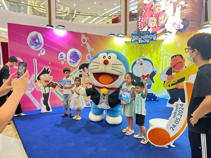 Chu du châu Âu xem chung kết Euro và Olympics 2024 cùng Vincom- Ảnh 2.