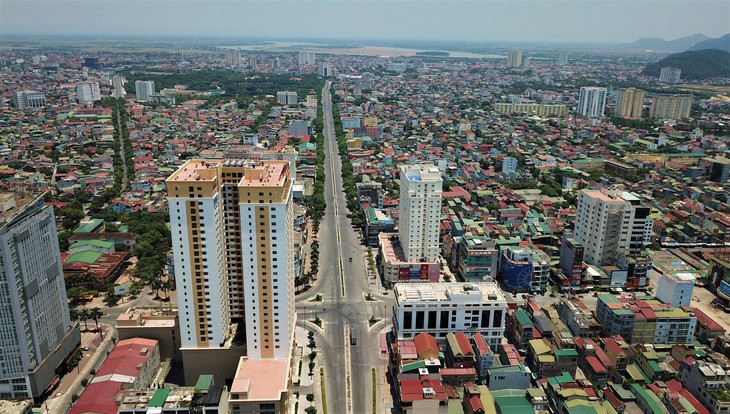 Cận cảnh những ‘chuồng cọp’ bít kín chung cư, nhà trọ ở Nghệ An- Ảnh 1.