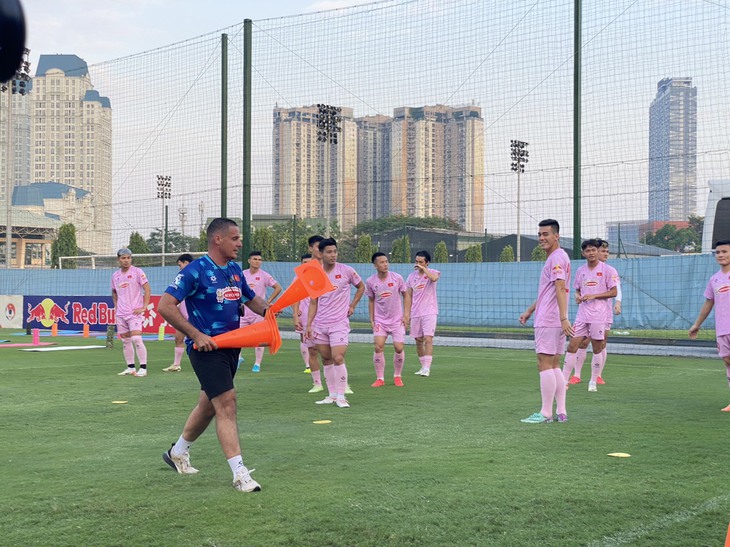 Buổi hội quân đầu tiên của Đội tuyển Việt Nam dưới thời HLV Kim Sang-sik- Ảnh 10.