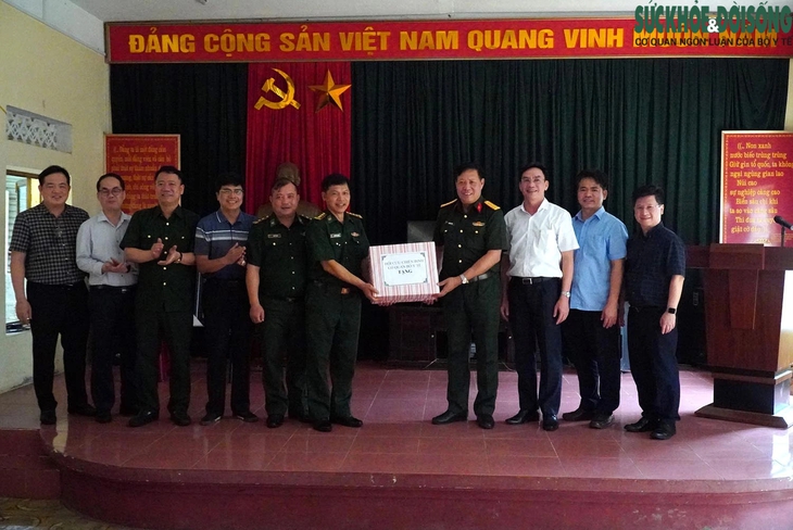 Hội Cựu chiến binh Bộ Y tế thăm lại chiến trường xưa và tri ân các anh hùng liệt sỹ tại Cao Bằng- Ảnh 8. Hội Cựu chiến binh Bộ Y tế thăm lại chiến trường xưa và tri ân các anh hùng liệt sỹ tại Cao Bằng- Ảnh 8.