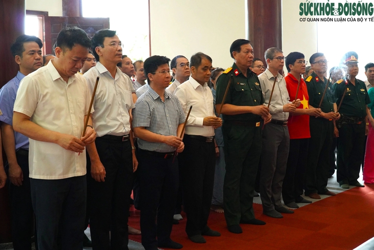Hội Cựu chiến binh Bộ Y tế thăm lại chiến trường xưa và tri ân các anh hùng liệt sỹ tại Cao Bằng- Ảnh 9. Hội Cựu chiến binh Bộ Y tế thăm lại chiến trường xưa và tri ân các anh hùng liệt sỹ tại Cao Bằng- Ảnh 9.