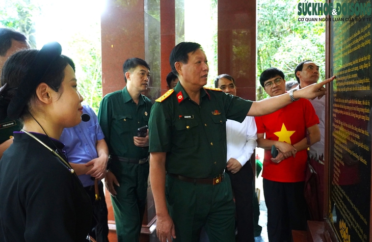 Hội Cựu chiến binh Bộ Y tế thăm lại chiến trường xưa và tri ân các anh hùng liệt sỹ tại Cao Bằng- Ảnh 12. Hội Cựu chiến binh Bộ Y tế thăm lại chiến trường xưa và tri ân các anh hùng liệt sỹ tại Cao Bằng- Ảnh 12.