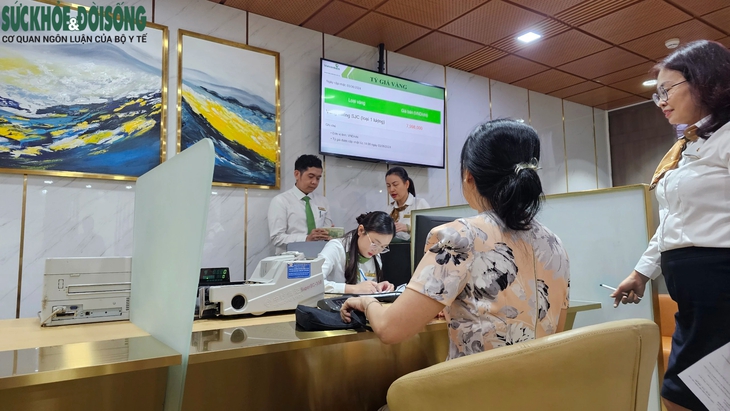 NHNN giữ nguyên giá bán vàng miếng 75,98 triệu đồng/lượng- Ảnh 1.