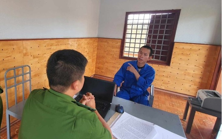 Bắt giam kẻ lấy chày đập vào đầu người khác