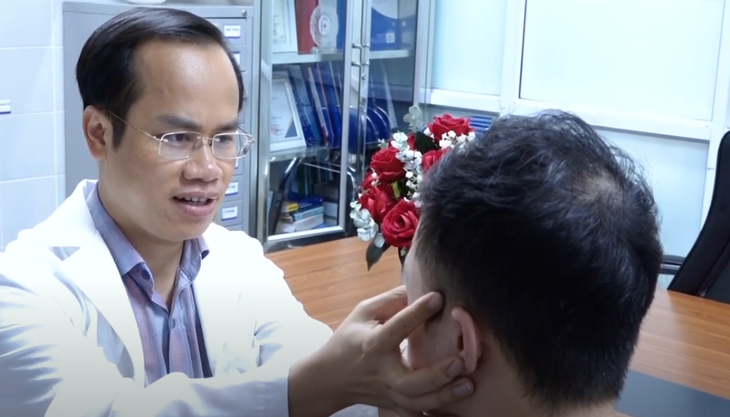 Mạo danh bác sĩ Bệnh viện 108 (kỳ 1): Nam thanh niên nhiễm trùng mũi vì tin "bác sĩ Tiktok"- Ảnh 2.