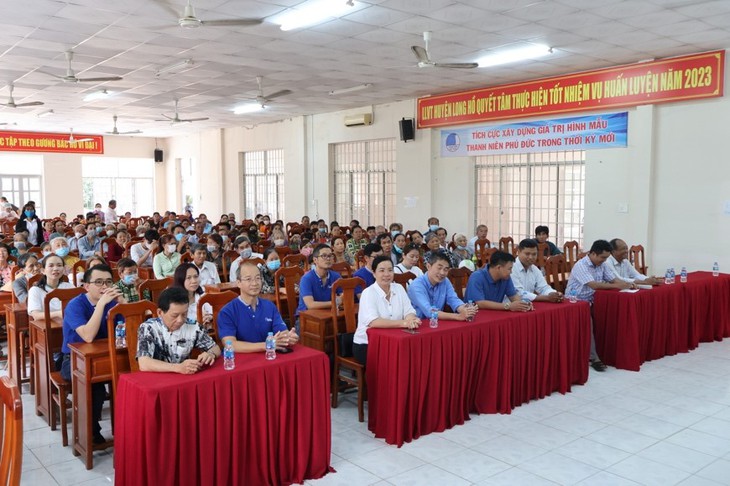 Victoria Healthcare tổ chức khám bệnh thiện nguyện cho 300 gia đình khó khăn tại Vĩnh Long- Ảnh 1. Victoria Healthcare tổ chức khám bệnh thiện nguyện cho 300 gia đình khó khăn tại Vĩnh Long- Ảnh 1.