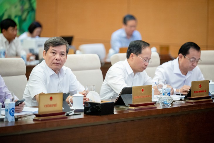 Đề nghị bổ sung quy định xe chở học sinh phải có thiết bị cảnh báo, chống bỏ quên trẻ em- Ảnh 3.