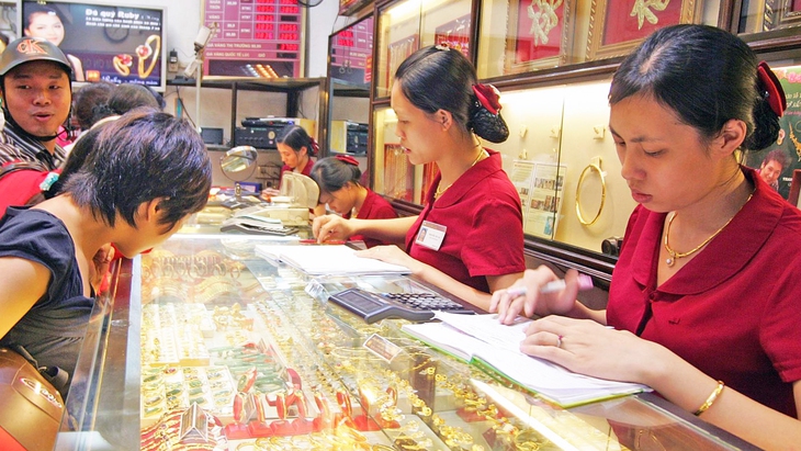 Người mua bán vàng sẽ bị đánh thuế, chuyên gia nói gì?- Ảnh 2. Người mua bán vàng sẽ bị đánh thuế, chuyên gia nói gì?- Ảnh 2.
