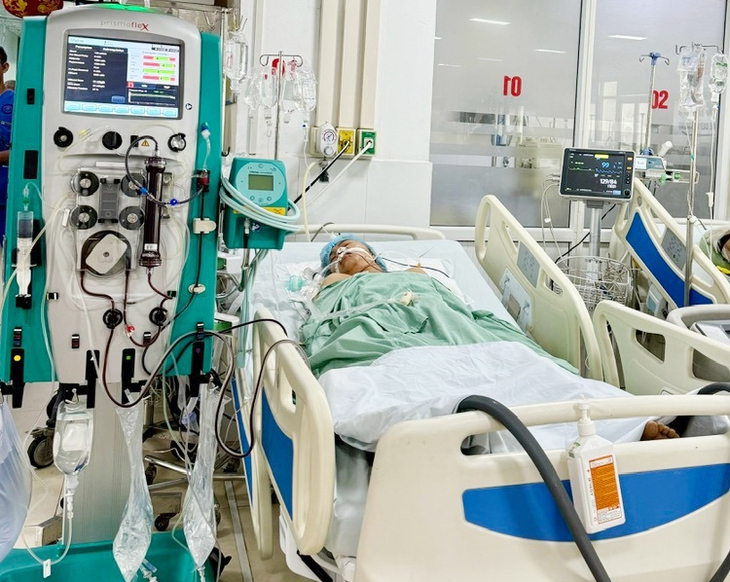 Người phụ nữ bị sét đánh khiến hôn mê sâu, ngừng tim, phổi đã hồi phục kỳ diệu- Ảnh 1.