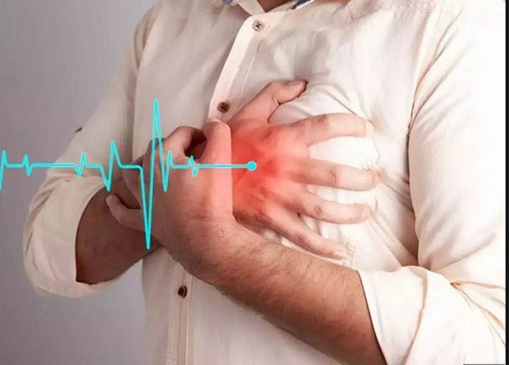 Bệnh tim có thể để lại nhiều biến chứng nguy hiểm nếu như không được thăm khám và điều trị kịp thời. Bệnh tim có thể để lại nhiều biến chứng nguy hiểm nếu như không được thăm khám và điều trị kịp thời.