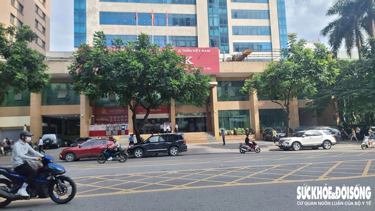 Bán vàng online, chấm dứt cảnh chen lấn ở ngân hàng- Ảnh 4. Bán vàng online, chấm dứt cảnh chen lấn ở ngân hàng- Ảnh 4.