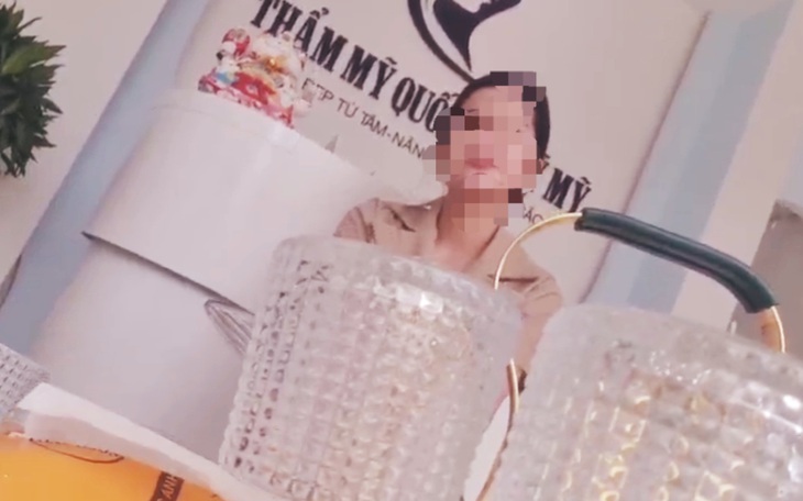 Vụ loạn hoạt động thẩm mỹ trái phép ở Quảng Bình: Mỏi mòn chờ kết quả kiểm tra- Ảnh 4.