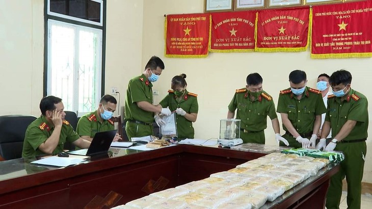 Phá đường dây ma túy liên tỉnh, bắt giữ 12 đối tượng - Ảnh 1.