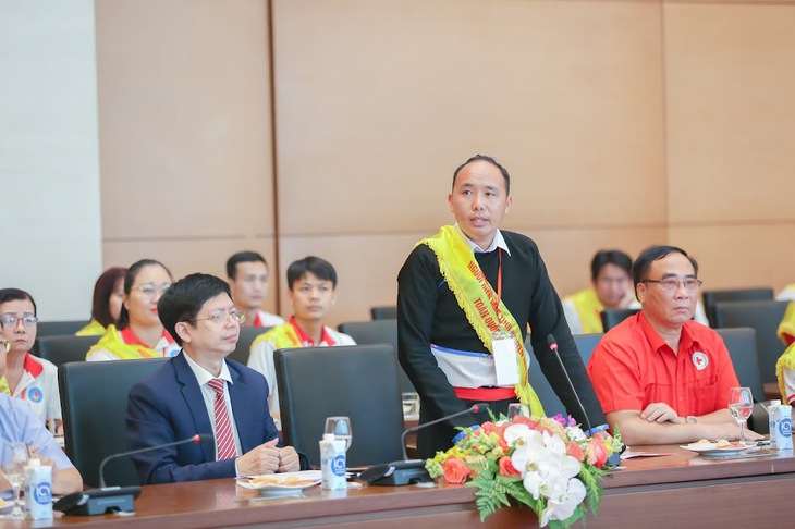 Cùng nhau lan tỏa tinh thần cao đẹp của hiến máu tình nguyện- Ảnh 1. Cùng nhau lan tỏa tinh thần cao đẹp của hiến máu tình nguyện- Ảnh 1.