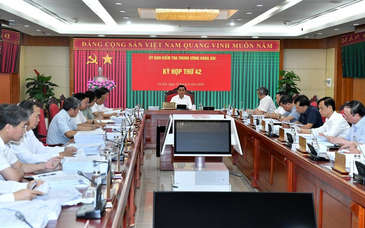 UBKT Trung ương đề nghị xem xét, thi hành kỷ luật loạt cán bộ của Bộ Tài chính