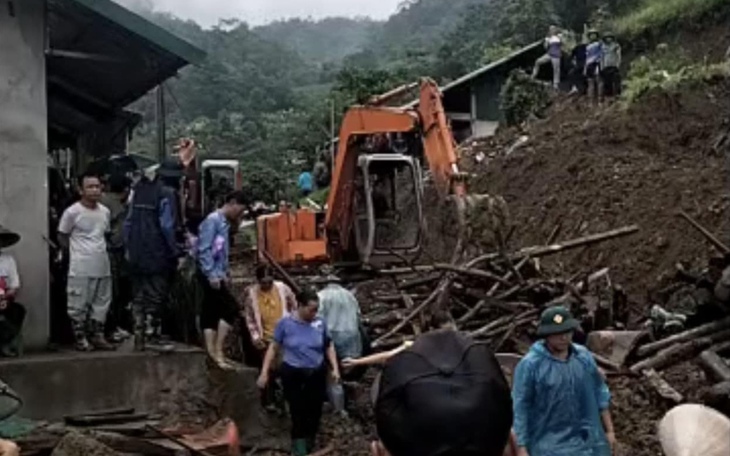 Sạt lở đất ở Bắc Kạn làm 4 người trong gia đình tử vong