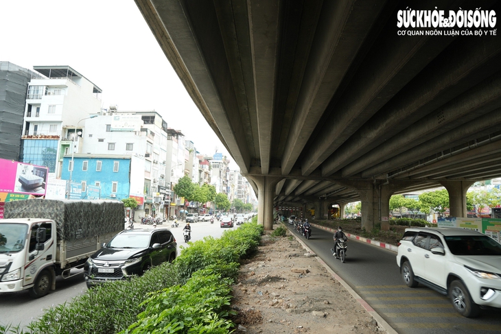 Cận cảnh các 'điểm đen' ùn tắc ở Hà Nội sau hàng loạt giải pháp- Ảnh 6.