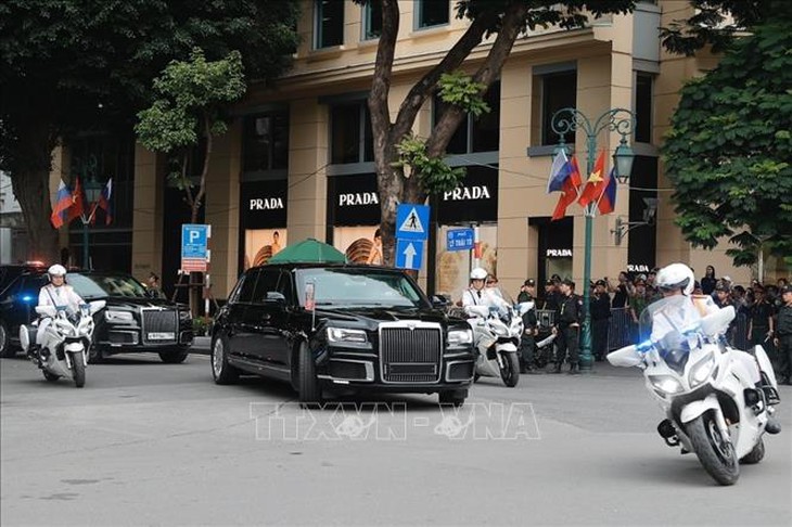 Chủ tịch nước Tô Lâm chủ trì lễ đón chính thức Tổng thống Liên bang Nga Vladimir Putin- Ảnh 8. Chủ tịch nước Tô Lâm chủ trì lễ đón chính thức Tổng thống Liên bang Nga Vladimir Putin- Ảnh 8.