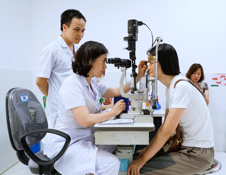 Bệnh viện Mắt Hải Phòng khám, tư vấn miễn phí cho nhà báo, phóng viên- Ảnh 5.