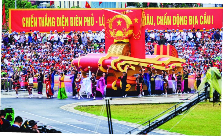 Xúc động và tự hào khi tác nghiệp tại sự kiện lớn- Ảnh 1.