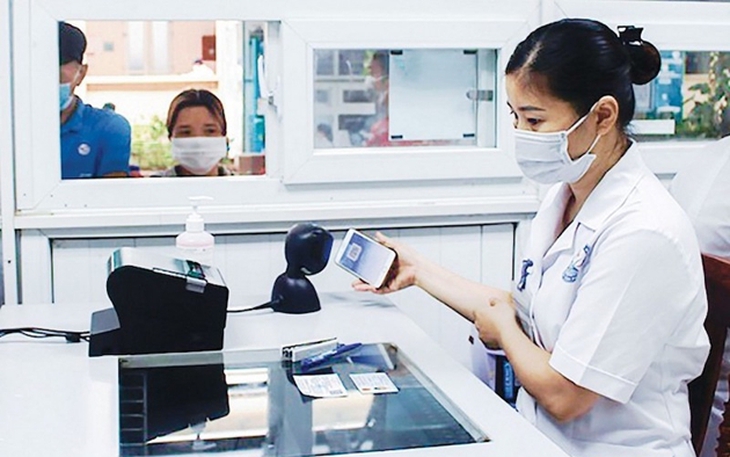 Đẩy mạnh ứng dụng công nghệ thông tin, chuyển đổi số trong chăm sóc sức khoẻ nhân dân