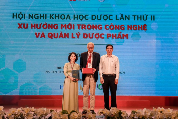 Các xu hướng mới của ngành Dược được cập nhật tại hội nghị khoa học của HIU- Ảnh 1. Các xu hướng mới của ngành Dược được cập nhật tại hội nghị khoa học của HIU- Ảnh 1.