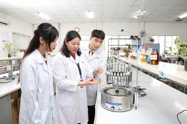 Các xu hướng mới của ngành Dược được cập nhật tại hội nghị khoa học của HIU- Ảnh 3. Các xu hướng mới của ngành Dược được cập nhật tại hội nghị khoa học của HIU- Ảnh 3.