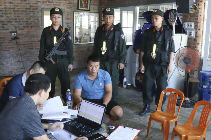 Triệt phá đường dây cá độ bóng đá giao dịch hơn 10 tỷ đồng- Ảnh 1. Triệt phá đường dây cá độ bóng đá giao dịch hơn 10 tỷ đồng- Ảnh 1.