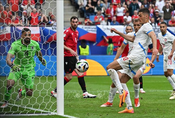 Kết quả EURO 2024: Cầm hòa CH Séc, Gruzia giành điểm đầu tiên- Ảnh 2.