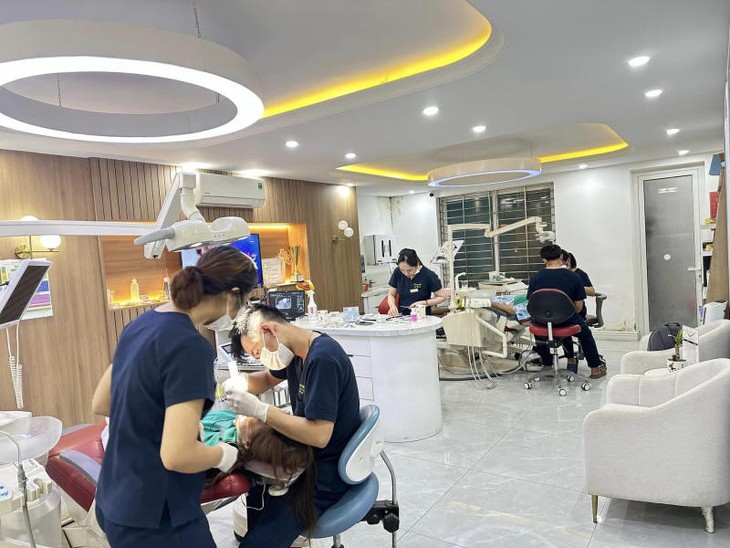 Nụ cười rạng ngời - Tự tin tỏa sáng cùng Nha khoa Thẩm mỹ VIN Dentist tại Đà Nẵng- Ảnh 1. Nụ cười rạng ngời - Tự tin tỏa sáng cùng Nha khoa Thẩm mỹ VIN Dentist tại Đà Nẵng- Ảnh 1.