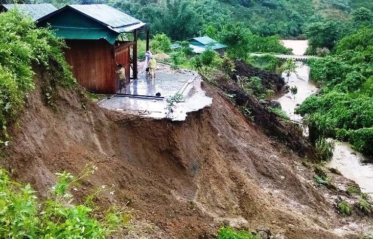 Những khu vực có nguy cơ cao nhất xảy ra lũ quét, sạt lở đất chiều tối và đêm 25/6- Ảnh 2. Những khu vực có nguy cơ cao nhất xảy ra lũ quét, sạt lở đất chiều tối và đêm 25/6- Ảnh 2.