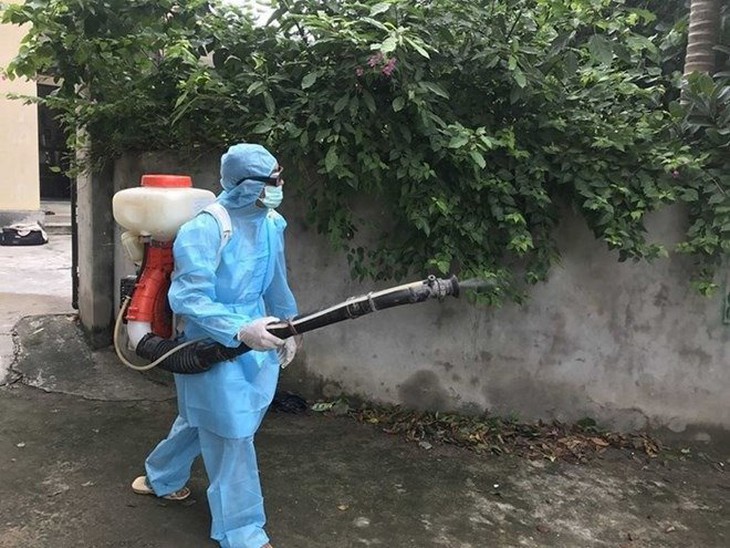 Hà Nội: UBND các địa phương chịu trách nhiệm nếu để ổ dịch sốt xuất huyết diễn biến phức tạp- Ảnh 1.