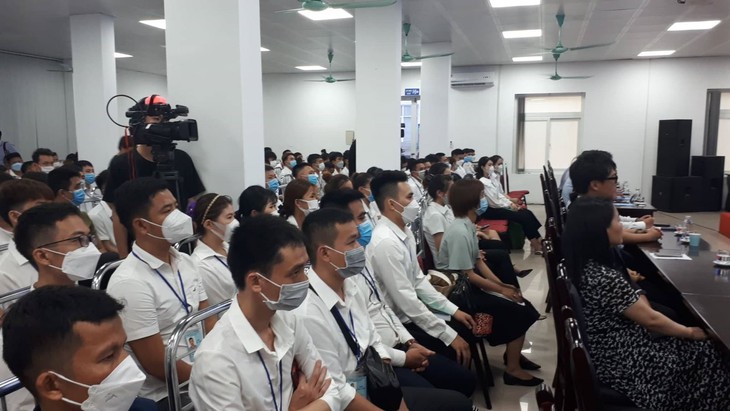 Lợi dụng tâm lý nôn nóng để lừa đảo người lao động đi làm việc ở nước ngoài- Ảnh 1. Lợi dụng tâm lý nôn nóng để lừa đảo người lao động đi làm việc ở nước ngoài- Ảnh 1.