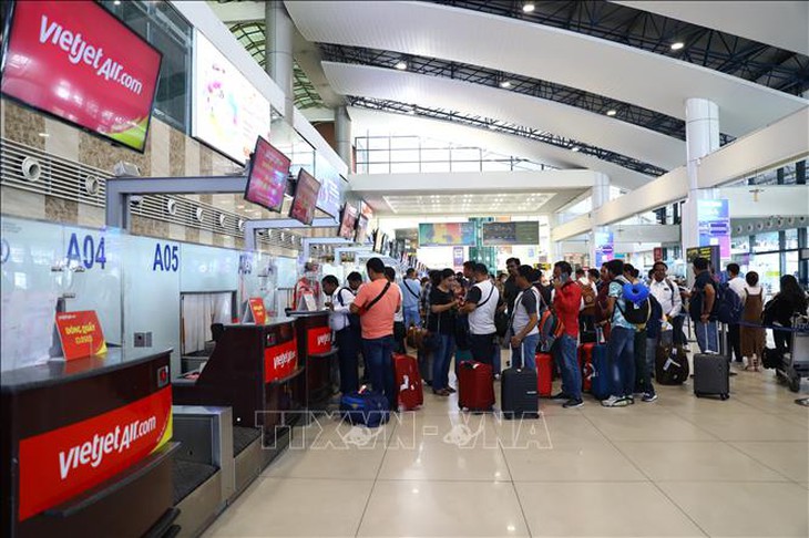 Đáp ứng nhu cầu du lịch hè trong bối cảnh vé máy bay giá cao- Ảnh 1. Đáp ứng nhu cầu du lịch hè trong bối cảnh vé máy bay giá cao- Ảnh 1.