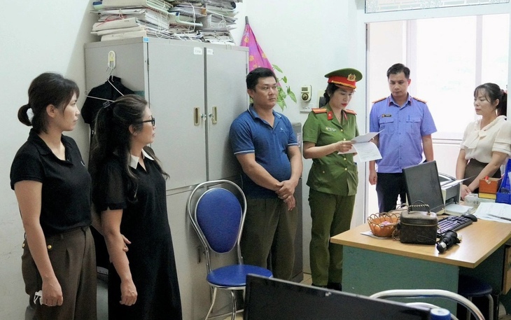 Khởi tố 6 nguyên cán bộ Trung tâm giáo dục nghề ở Hòa Bình