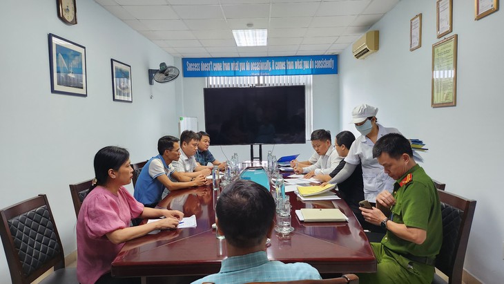 Tin mới nhất vụ hơn trăm công nhân đóng tàu nhập viện sau bữa ăn trưa- Ảnh 4.