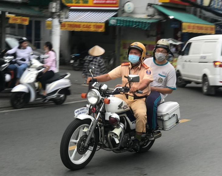 Cảm động những món quà tinh thần chúc may mắn gửi tặng sĩ tử kỳ thi tốt nghiệp THPT- Ảnh 4. Cảm động những món quà tinh thần chúc may mắn gửi tặng sĩ tử kỳ thi tốt nghiệp THPT- Ảnh 4.
