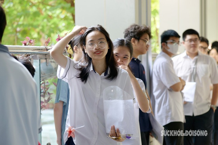 Thí sinh tự tin bước vào thi môn Toán tốt nghiệp THPT- Ảnh 4.