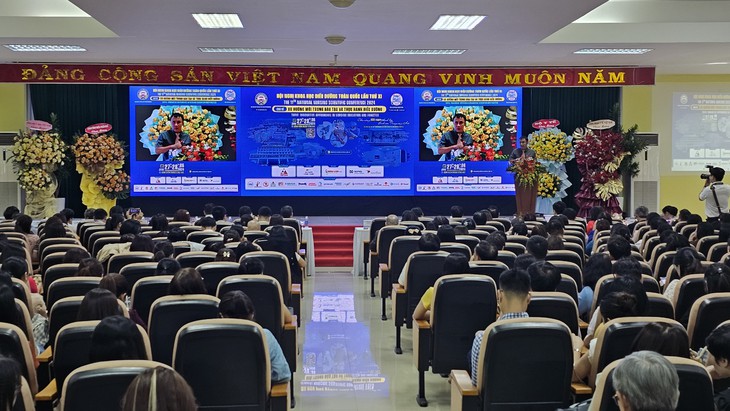 Thứ trưởng Bộ Y tế: Điều dưỡng đóng vai trò thiết yếu trong chăm sóc, điều trị và hỗ trợ bệnh nhân- Ảnh 1.