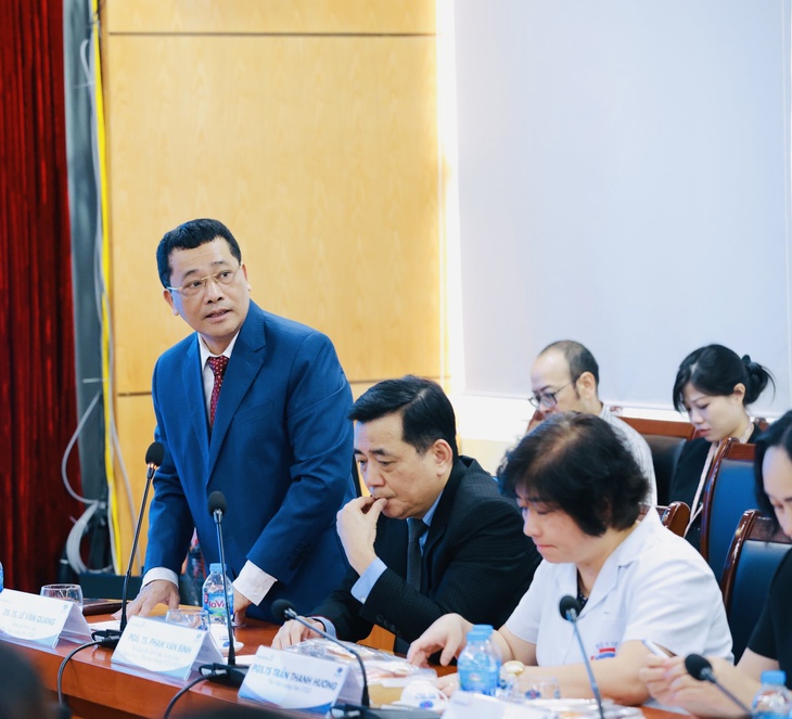 Việt Nam ghi nhận 200.000 ca mắc mới ung thư, cần đẩy mạnh nghiên cứu lâm sàng, phòng và điều trị bệnh- Ảnh 1. Việt Nam ghi nhận 200.000 ca mắc mới ung thư, cần đẩy mạnh nghiên cứu lâm sàng, phòng và điều trị bệnh- Ảnh 1.