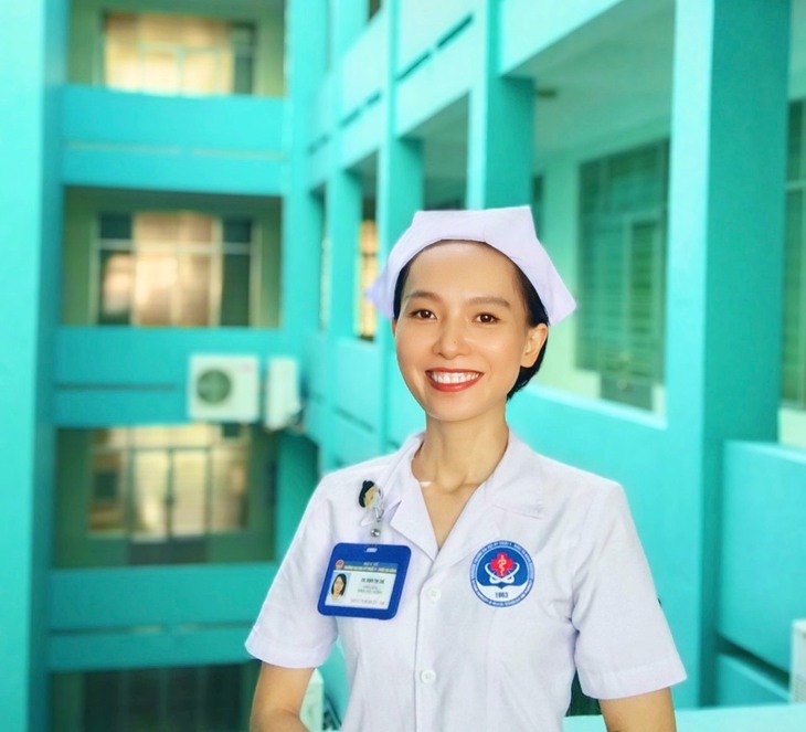 Tôn vinh điều dưỡng viên tiêu biểu: 'Hạnh phúc vì được cống hiến hết mình'- Ảnh 3.
